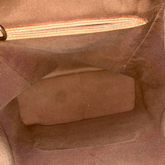 ‼️SOLD‼️Auth LV Montsouris MM - Picture 6 of 8